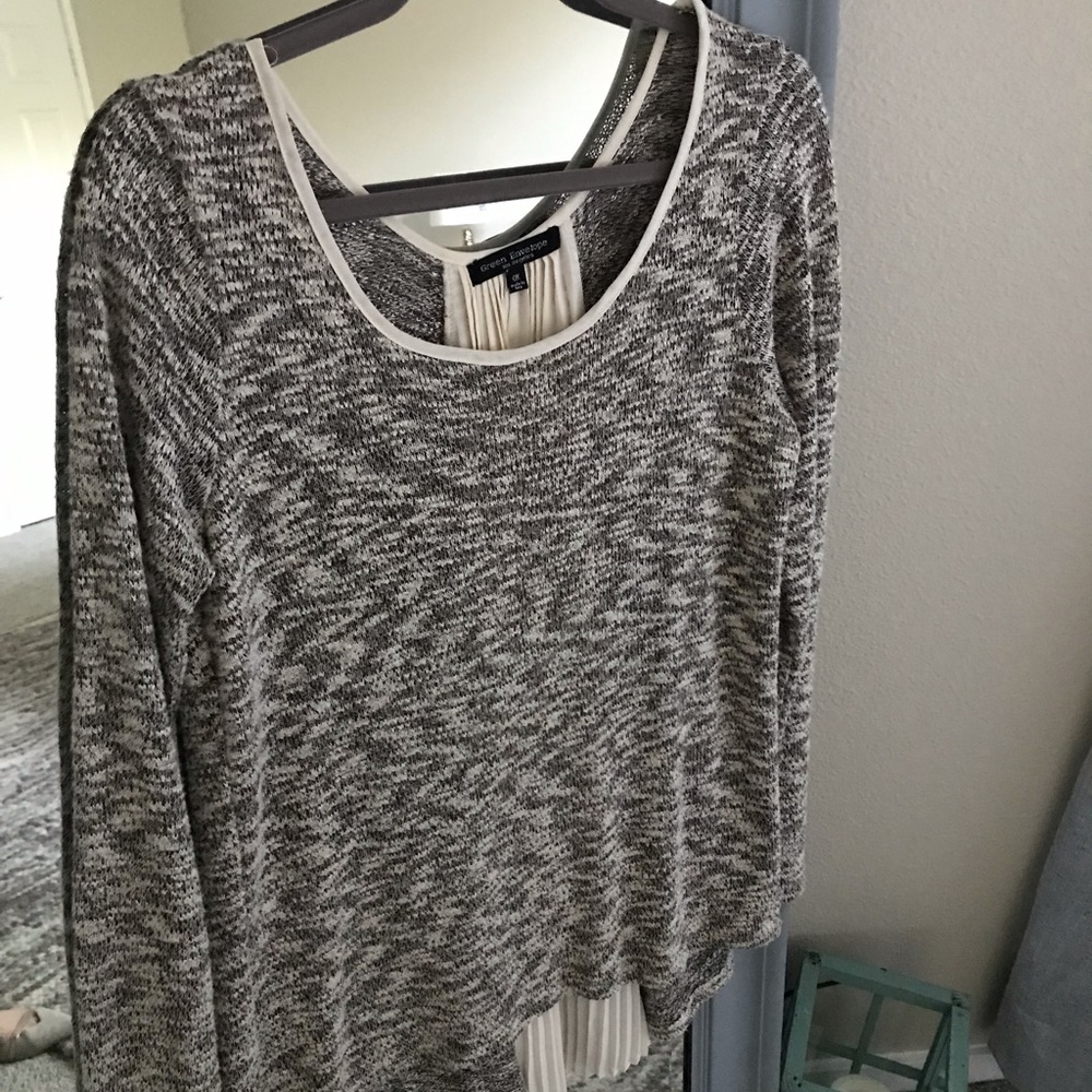 Long sleeve knit boatneck blouse